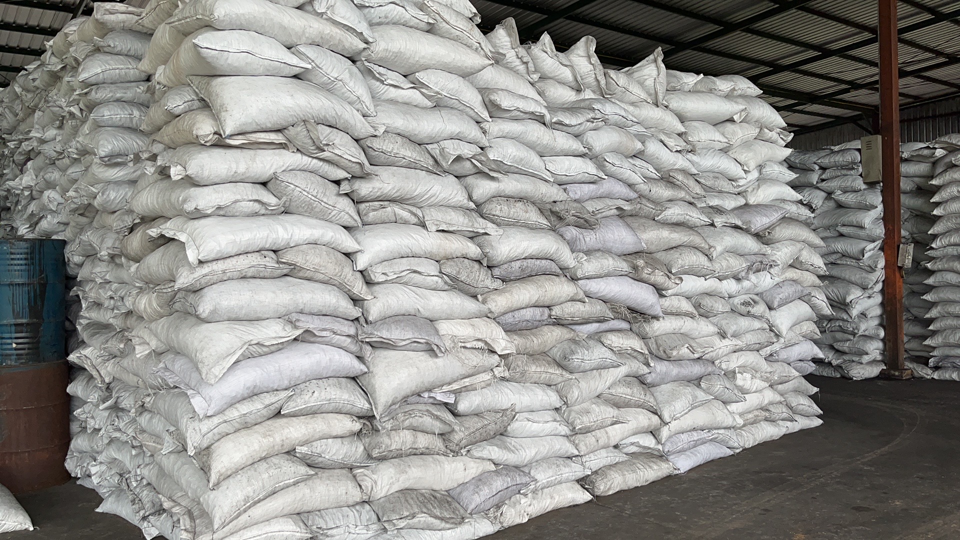 椰碳.jpg 椰碳.jpg