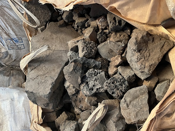 礦石1.jpg 礦石1.jpg